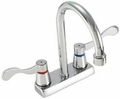 American Standard 7400172V.002 Heritage Double#Handle Centerset Lavatory Faucet With Aerator, Chrome